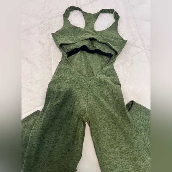 Bombshell Sportswear Green Jumpsuit - Picture 2 of 4